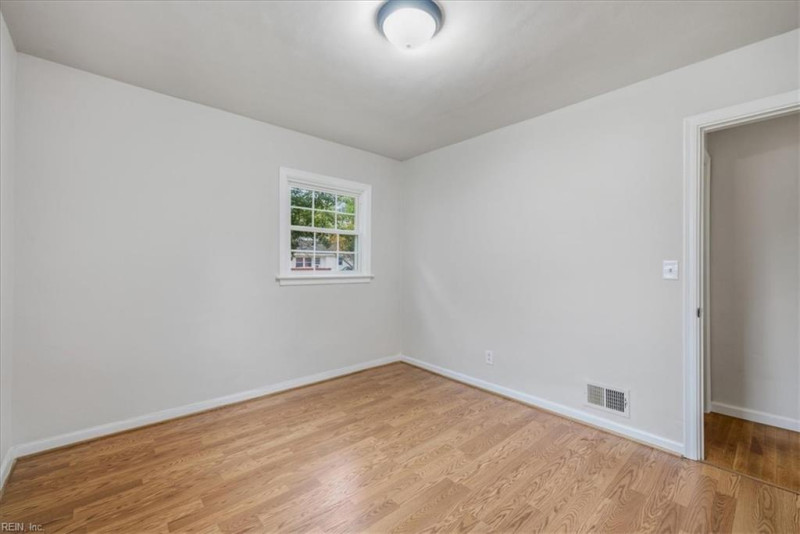 Photo 30 of 44 residential for sale in Norfolk virginia