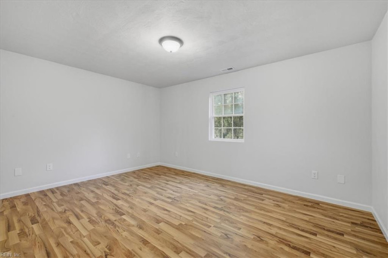Photo 38 of 44 residential for sale in Norfolk virginia