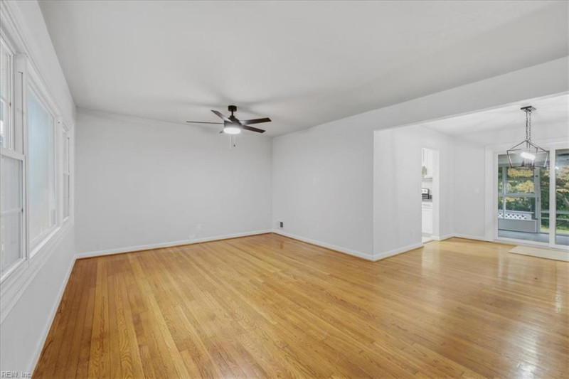 Photo 4 of 44 residential for sale in Norfolk virginia