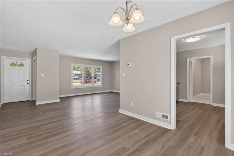 Photo 10 of 34 residential for sale in Newport News virginia
