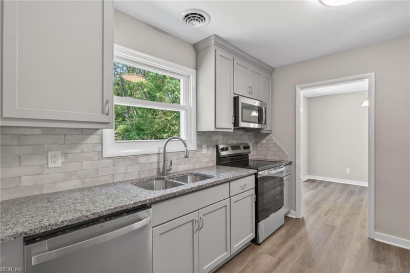 Photo 15 of 34 residential for sale in Newport News virginia