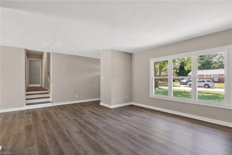 Photo 6 of 34 residential for sale in Newport News virginia