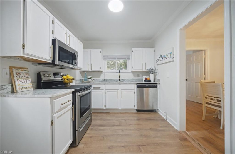 Photo 13 of 45 residential for sale in Norfolk virginia