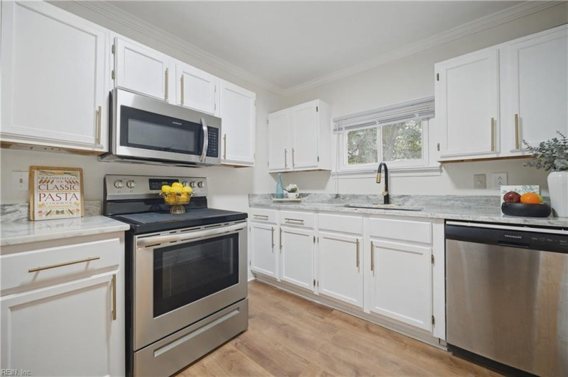 Photo 14 of 45 residential for sale in Norfolk virginia