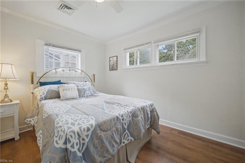 Photo 16 of 45 residential for sale in Norfolk virginia