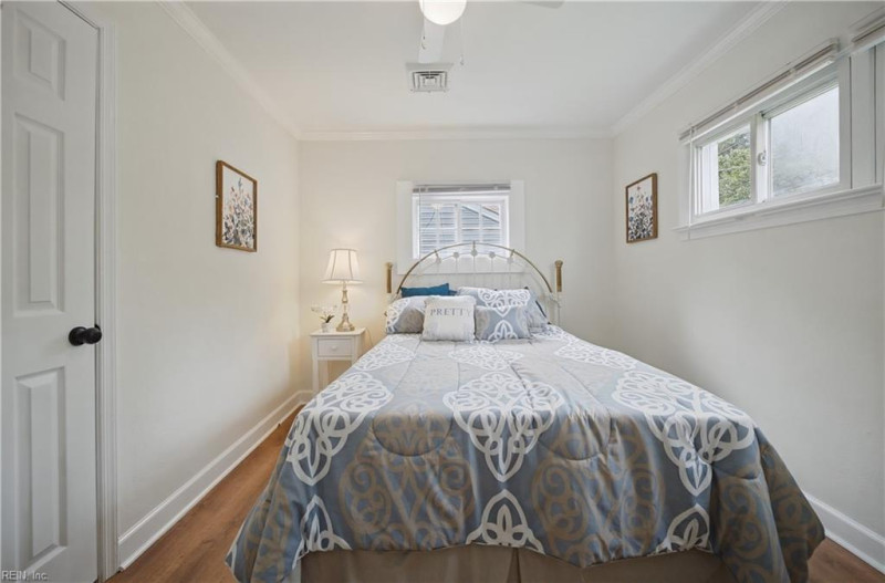 Photo 17 of 45 residential for sale in Norfolk virginia