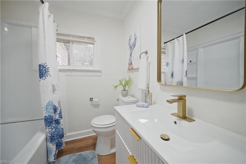 Photo 25 of 45 residential for sale in Norfolk virginia