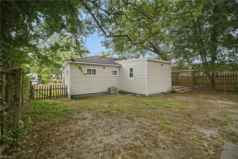 Photo 27 of 45 residential for sale in Norfolk virginia