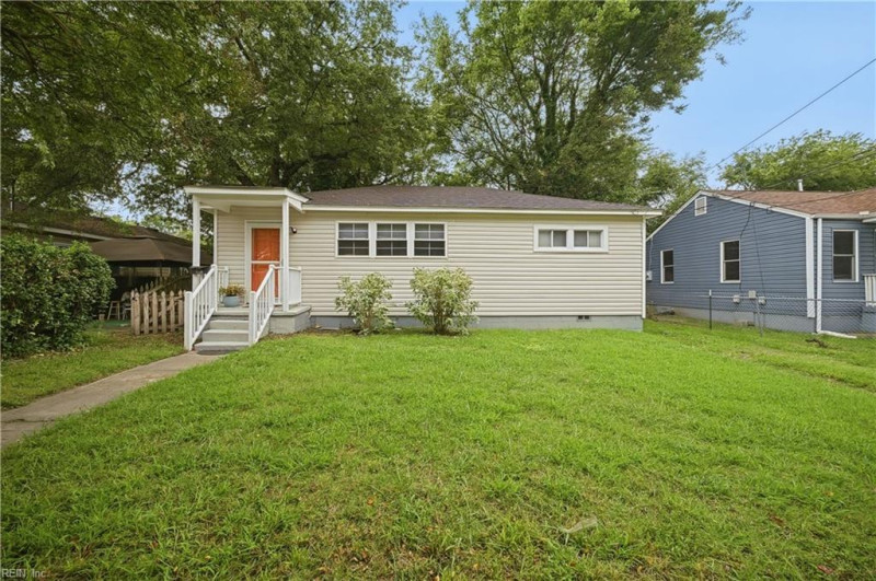Photo 3 of 45 residential for sale in Norfolk virginia