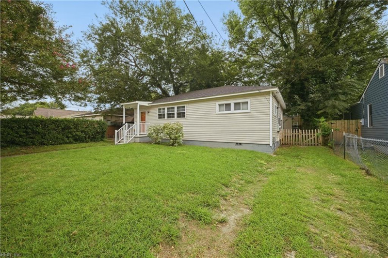 Photo 4 of 45 residential for sale in Norfolk virginia