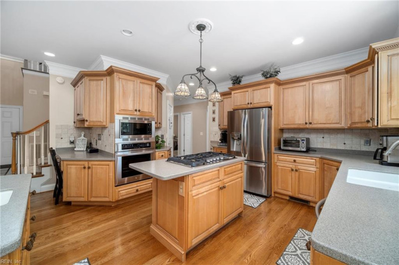 Photo 15 of 48 residential for sale in James City County virginia