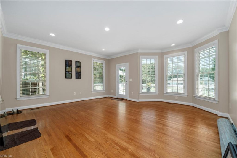 Photo 18 of 48 residential for sale in James City County virginia