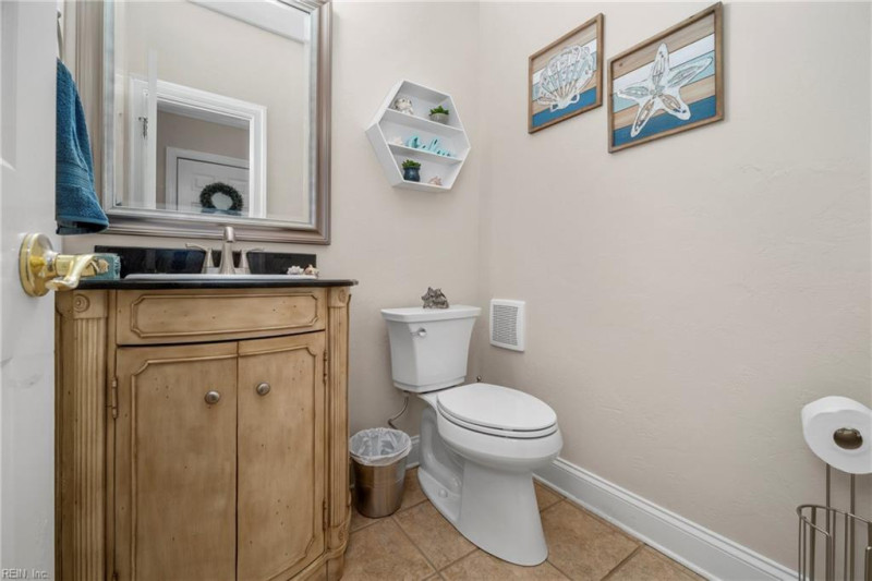 Photo 19 of 48 residential for sale in James City County virginia