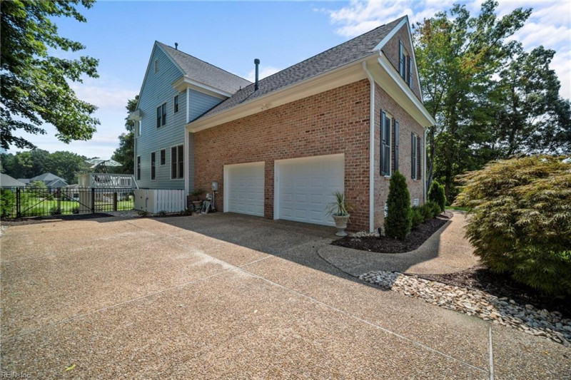 Photo 36 of 48 residential for sale in James City County virginia