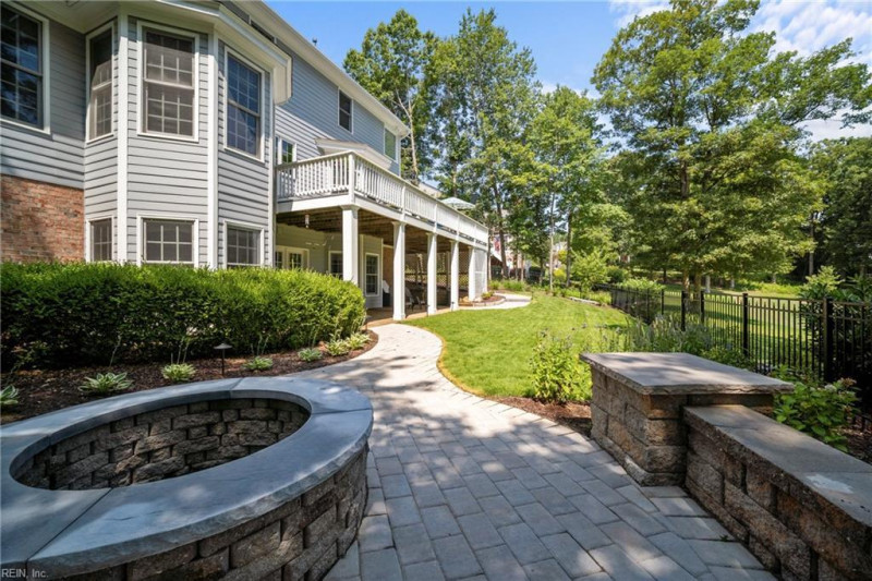 Photo 7 of 48 residential for sale in James City County virginia