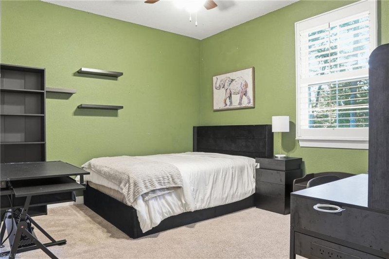 Photo 33 of 37 residential for sale in Chesapeake virginia