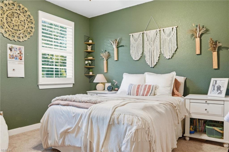 Photo 34 of 37 residential for sale in Chesapeake virginia