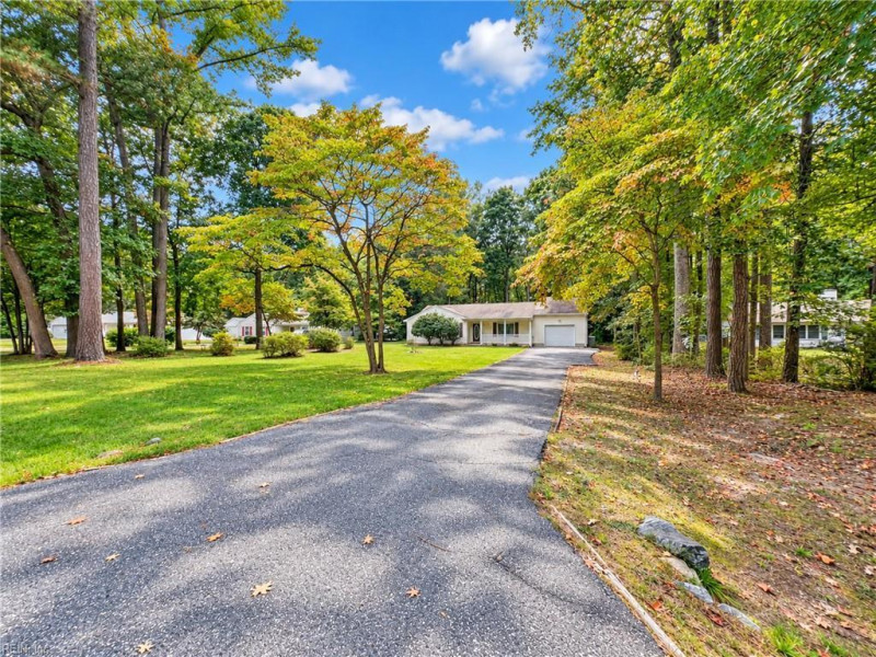 Photo 25 of 36 residential for sale in Gloucester County virginia Photo 25 of 36 residential for sale in Gloucester County virginia