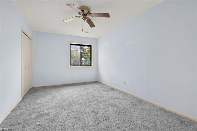 Photo 14 of 25 residential for sale in Virginia Beach virginia