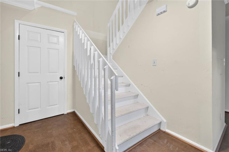 Photo 5 of 25 residential for sale in Virginia Beach virginia