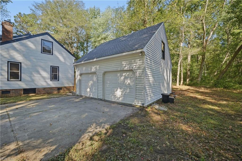 Photo 35 of 45 residential for sale in Chesapeake virginia Photo 35 of 45 residential for sale in Chesapeake virginia