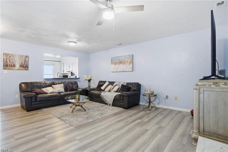 Photo 3 of 14 residential for sale in Virginia Beach virginia