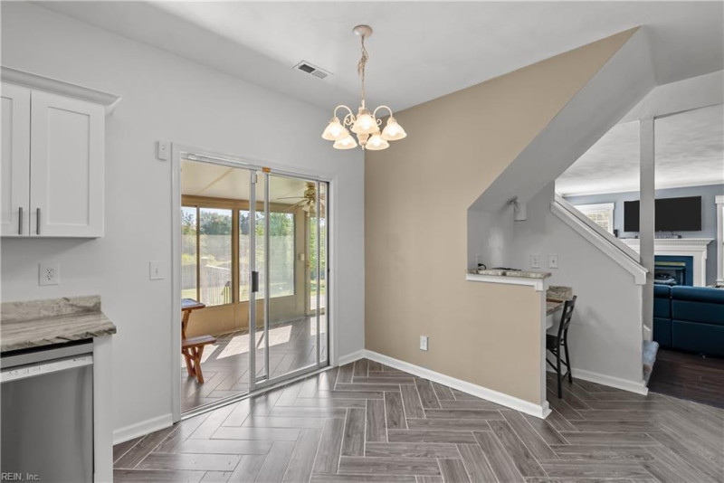 Photo 19 of 44 residential for sale in Suffolk virginia