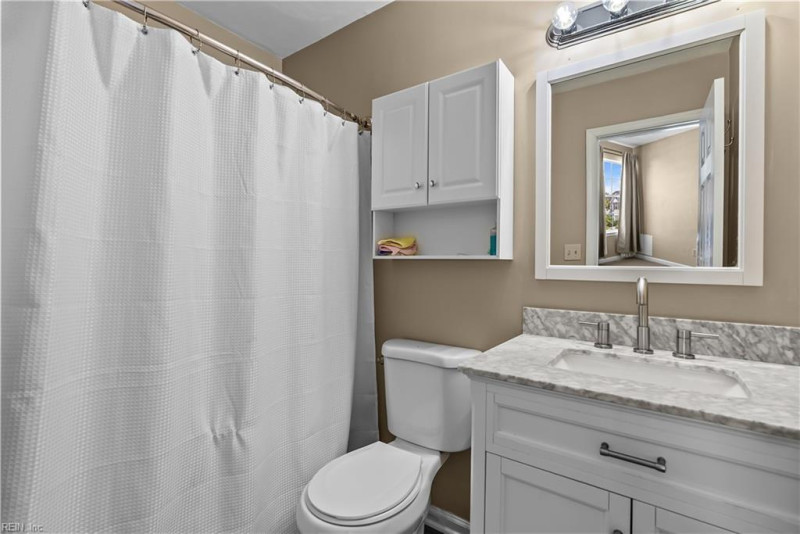 Photo 25 of 44 residential for sale in Suffolk virginia