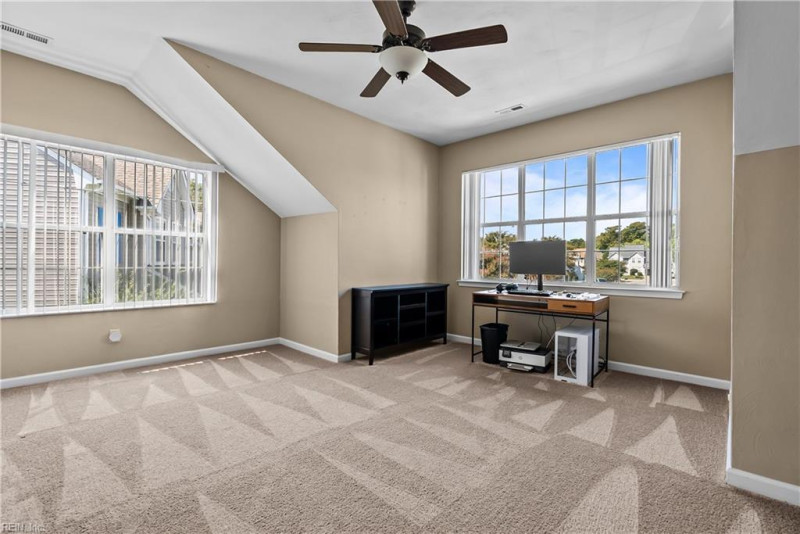Photo 28 of 44 residential for sale in Suffolk virginia