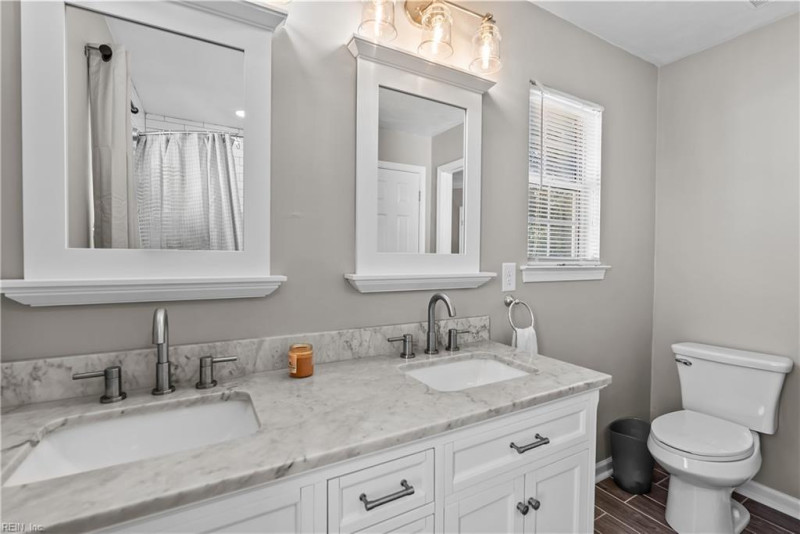 Photo 33 of 44 residential for sale in Suffolk virginia