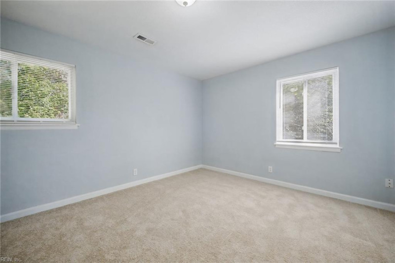 Photo 16 of 33 residential for sale in Norfolk virginia