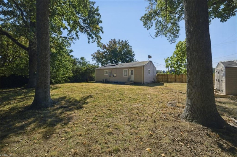 Photo 27 of 33 residential for sale in Norfolk virginia