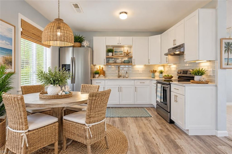 Photo 5 of 33 residential for sale in Norfolk virginia