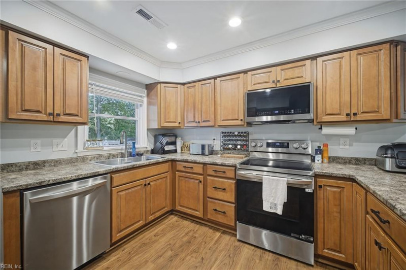 Photo 19 of 48 residential for sale in Chesapeake virginia Photo 19 of 48 residential for sale in Chesapeake virginia
