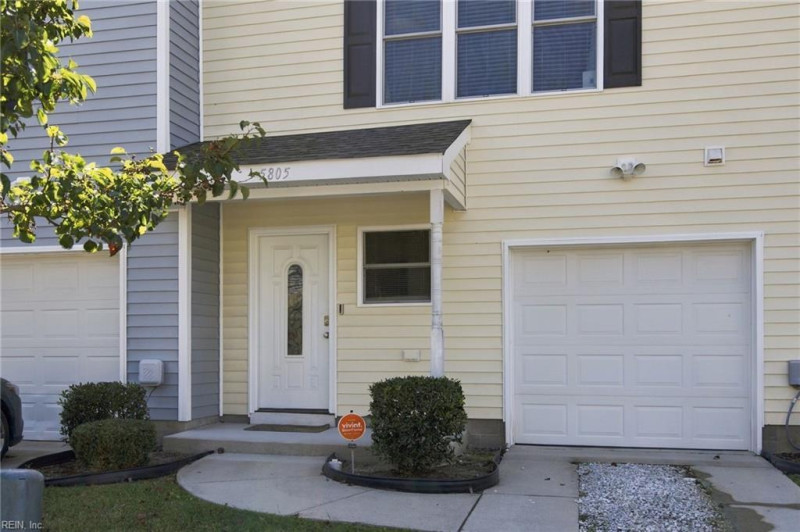 Photo 2 of 37 residential for sale in Virginia Beach virginia