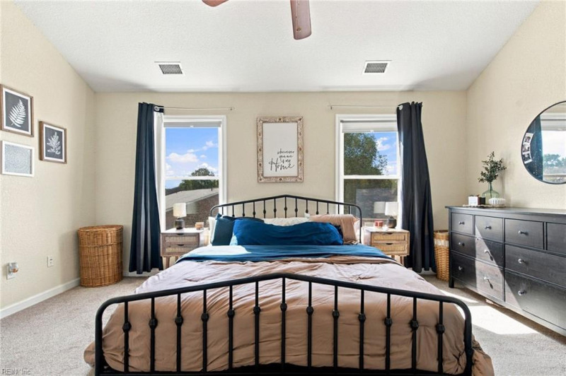 Photo 23 of 37 residential for sale in Virginia Beach virginia