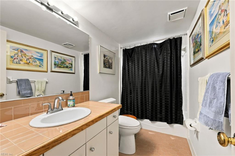 Photo 29 of 48 residential for sale in Virginia Beach virginia