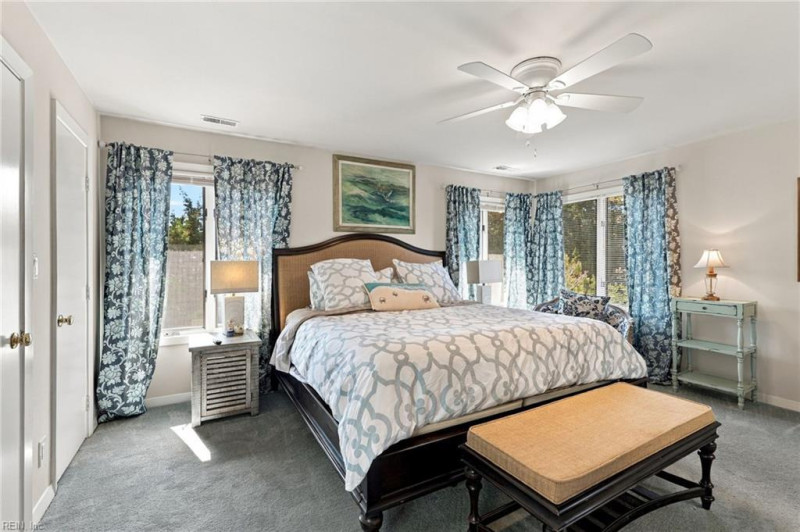 Photo 35 of 48 residential for sale in Virginia Beach virginia