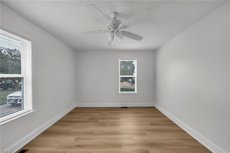 Photo 12 of 34 residential for sale in Norfolk virginia