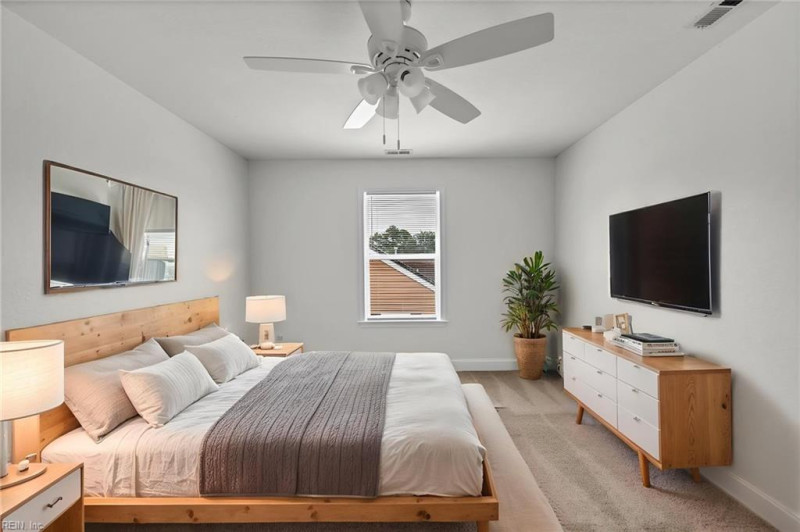 Photo 25 of 34 residential for sale in Norfolk virginia