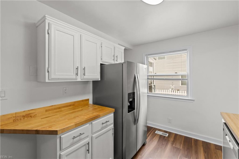 Photo 24 of 43 residential for sale in Norfolk virginia