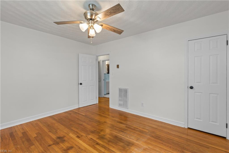 Photo 32 of 43 residential for sale in Norfolk virginia