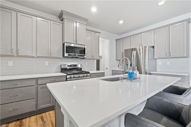 Photo 9 of 43 residential for sale in Suffolk virginia