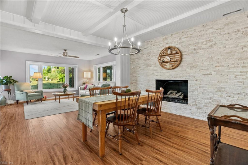 Photo 10 of 49 residential for sale in Virginia Beach virginia