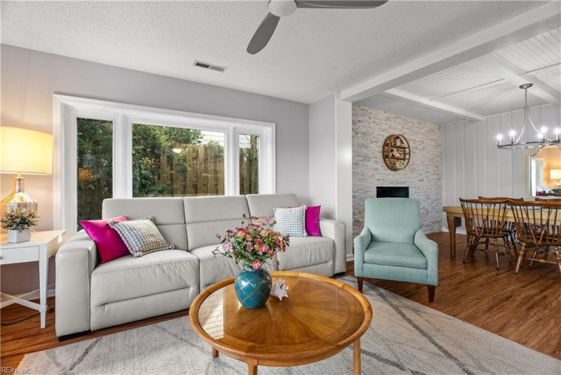 Photo 17 of 49 residential for sale in Virginia Beach virginia