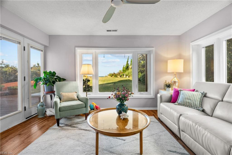 Photo 18 of 49 residential for sale in Virginia Beach virginia