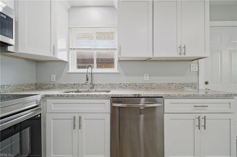 Photo 10 of 30 residential for sale in Hampton virginia