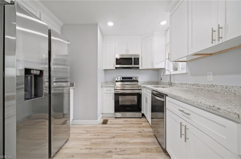 Photo 12 of 30 residential for sale in Hampton virginia
