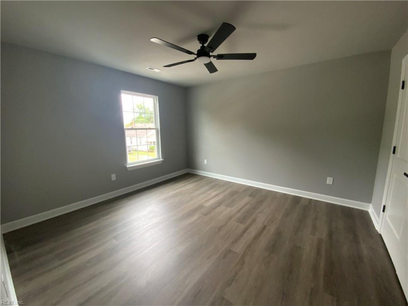 Photo 17 of 35 residential for sale in Newport News virginia