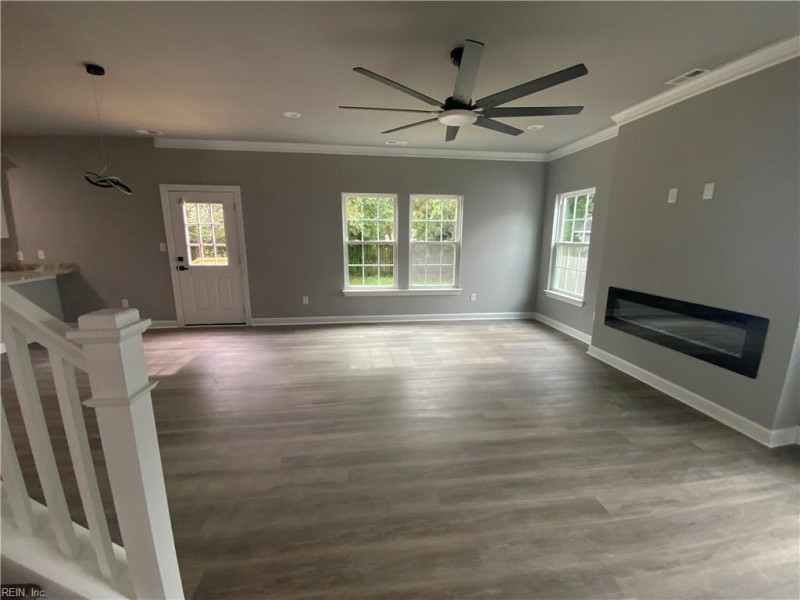 Photo 7 of 35 residential for sale in Newport News virginia